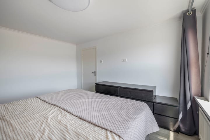 Foto 14 van van Linschotenstraat 12