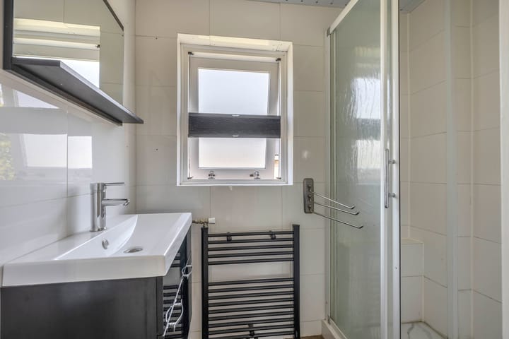 Foto 16 van van Linschotenstraat 12