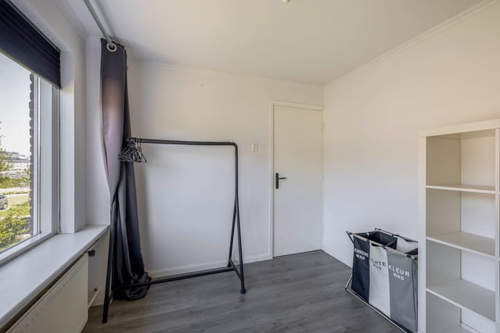 Foto 18 van van Linschotenstraat 12