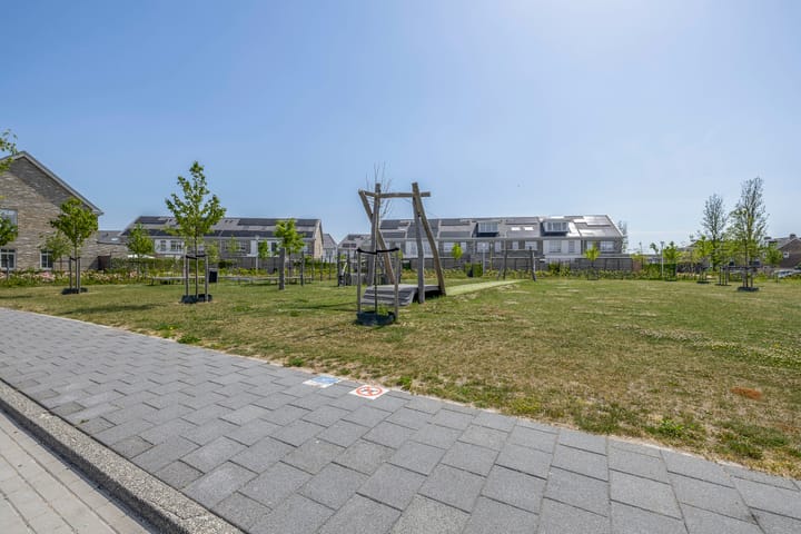 Foto 26 van van Linschotenstraat 12