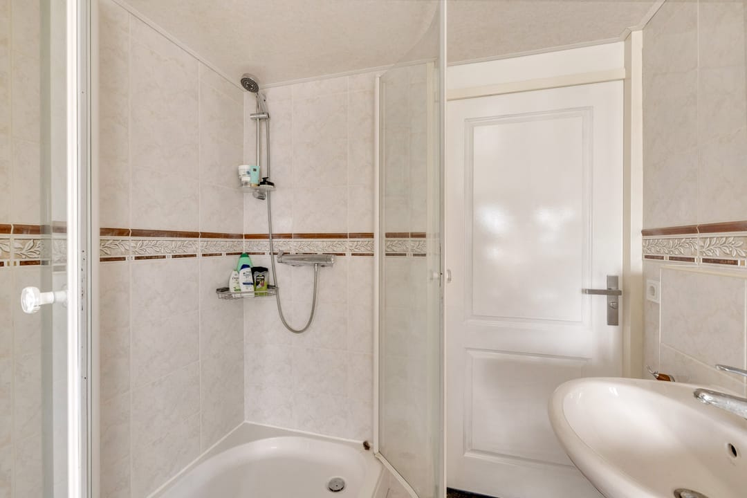 Photo 28 of Roterij 9