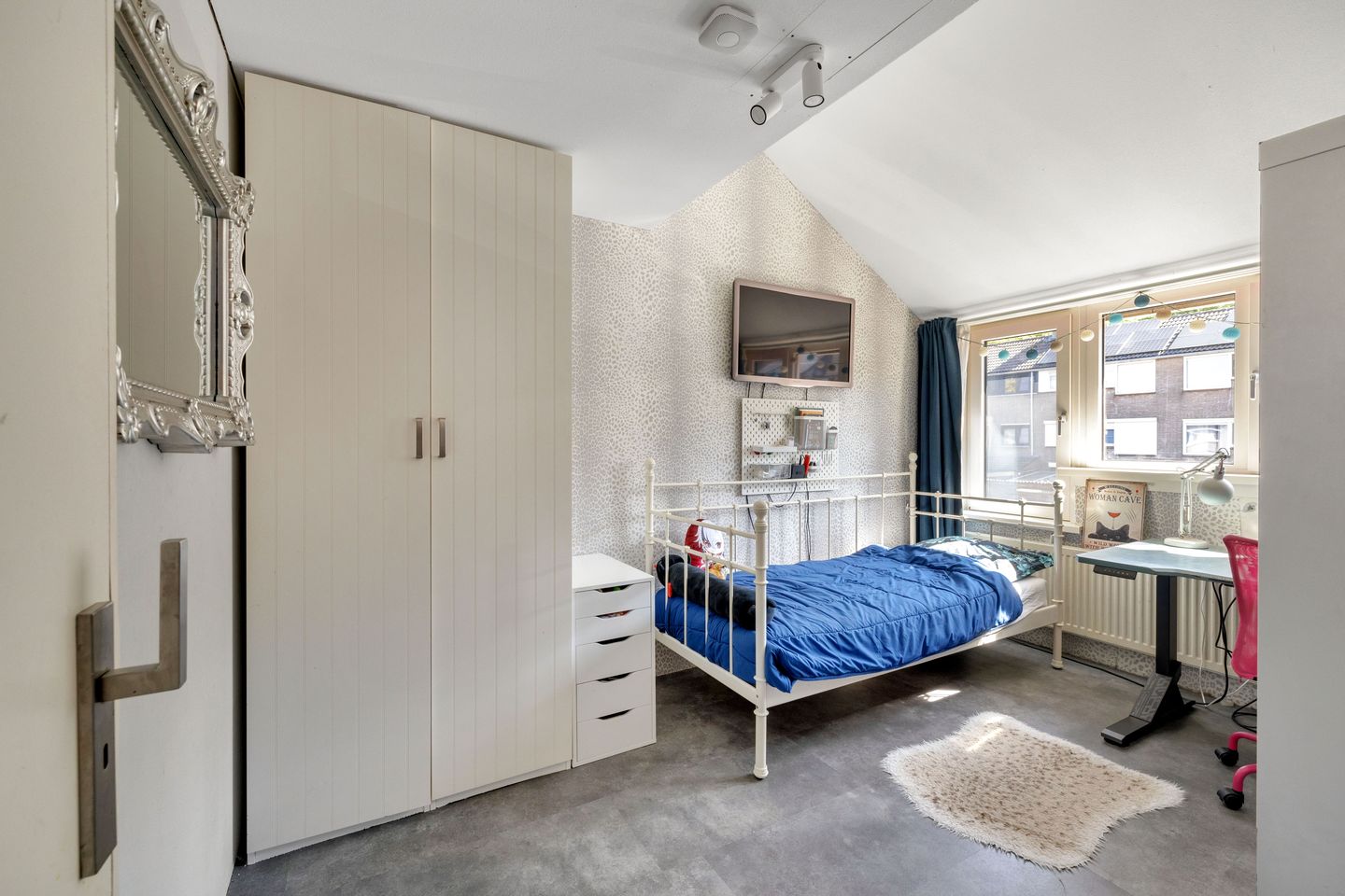 Photo 34 of Roterij 9