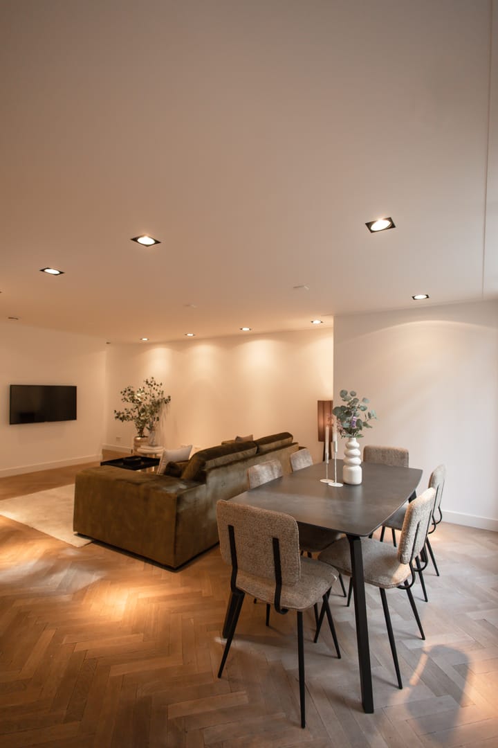 Foto 9 van Van Eeghenstraat 58-HB