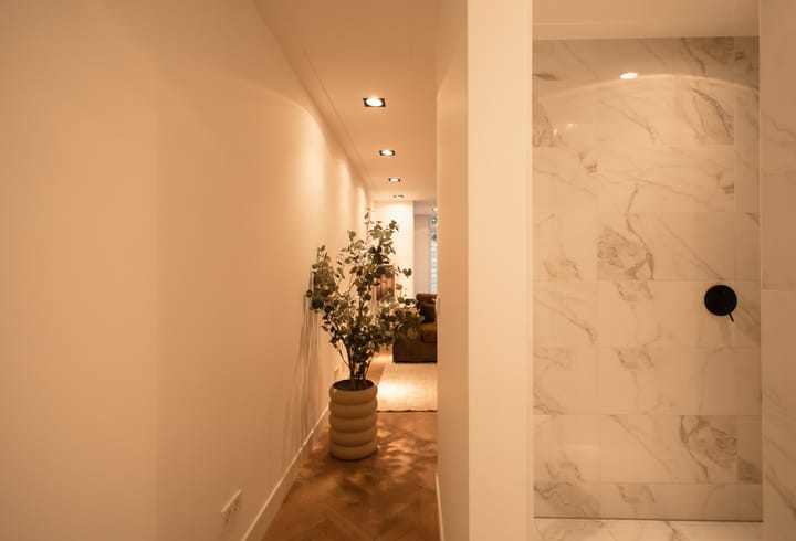 Foto 18 van Van Eeghenstraat 58-HB