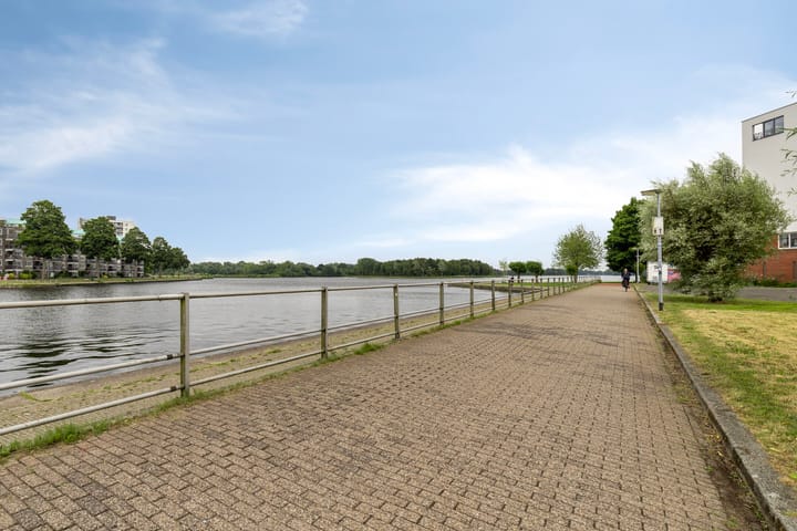 Foto 38 van M.L. Kingstraat 36