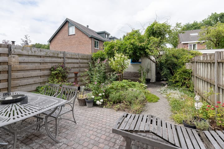 Foto 32 van Titus Brandsmastraat 31