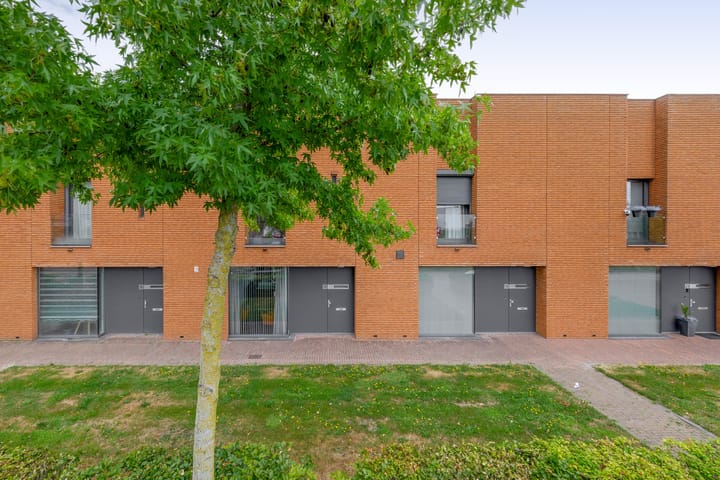 Photo 9 of Taftstraat 17