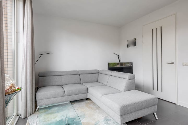 Photo 15 of Taftstraat 17