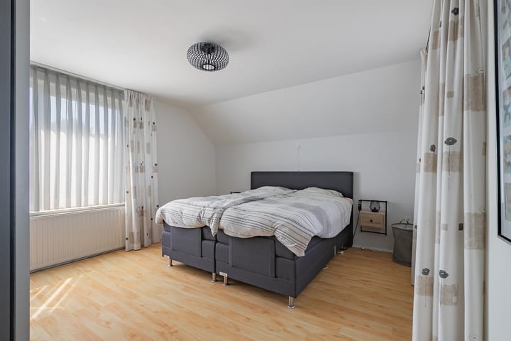 Photo 16 of Burgemeester Thijssenlaan 7