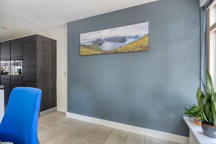 Photo 12 of Roerdomp 49