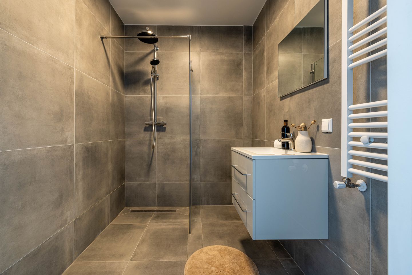 Photo 5 of Crooswijkseweg 85-A01