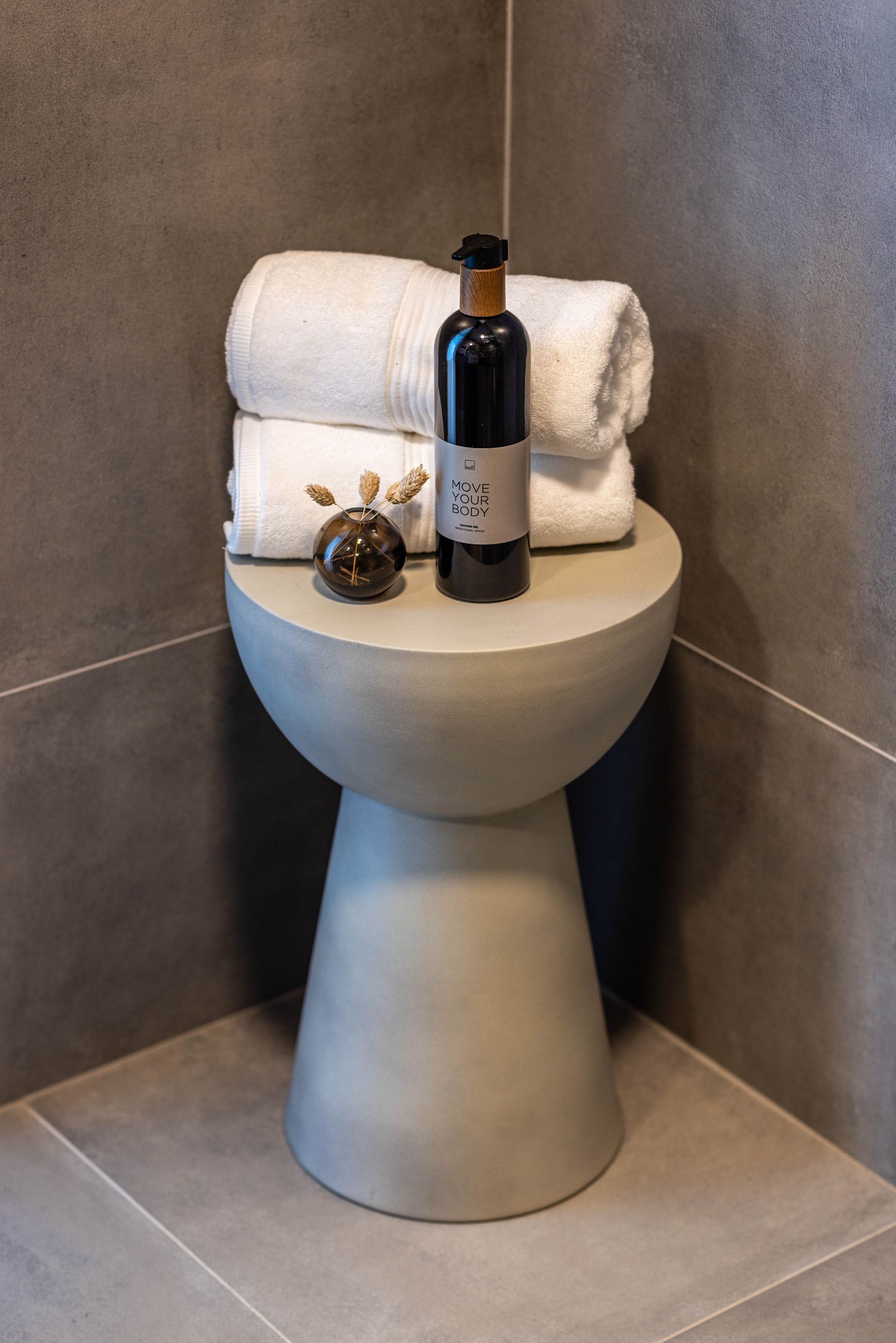 Photo 20 of Crooswijkseweg 85-A01