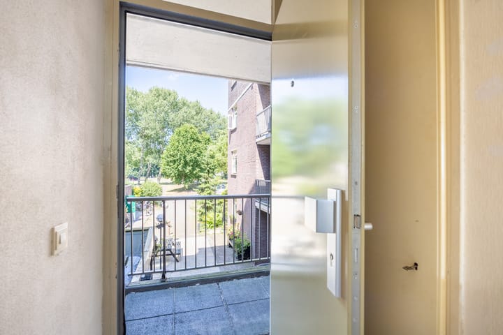 Foto 20 van Terpmeent 49