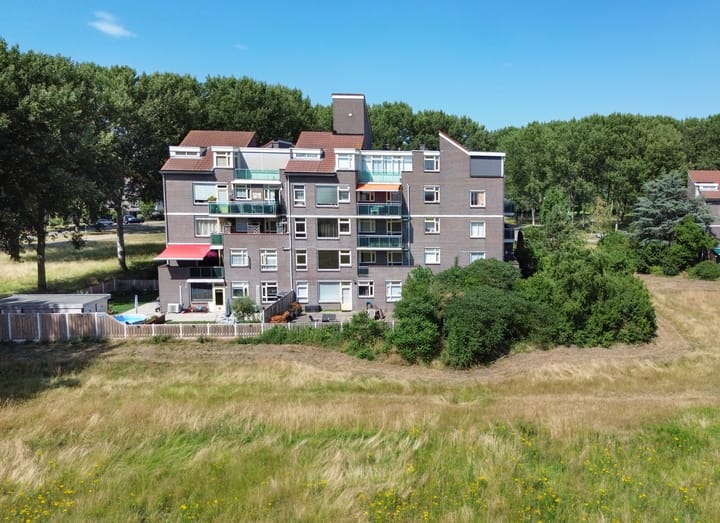 Foto 25 van Terpmeent 49