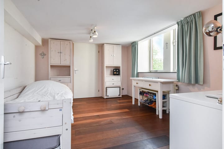 Foto 12 van Raam 114