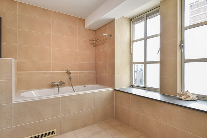 Foto 37 van Raam 114