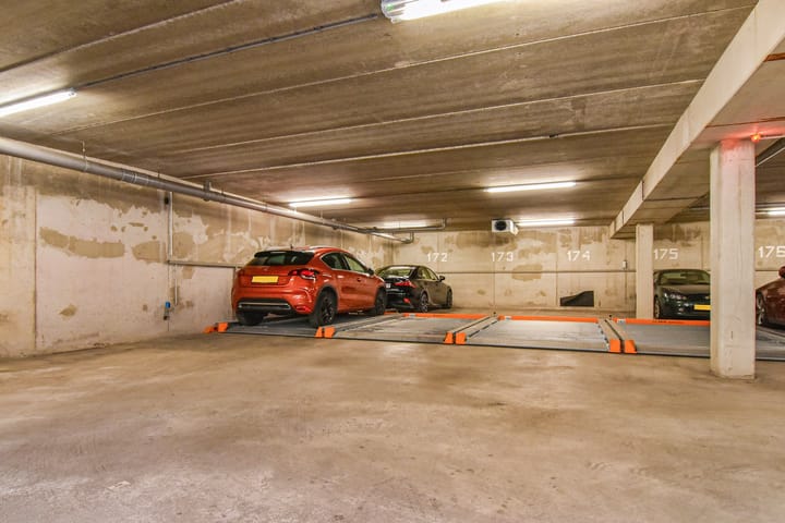 Foto 44 van Raam 114