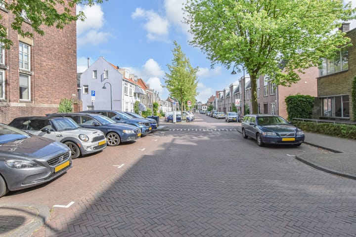 Foto 45 van Raam 114