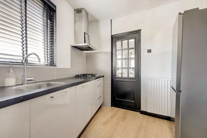 Foto 14 van Bloemenstraat 1