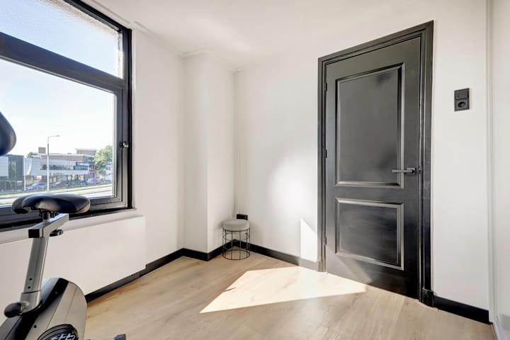 Foto 25 van Bloemenstraat 1