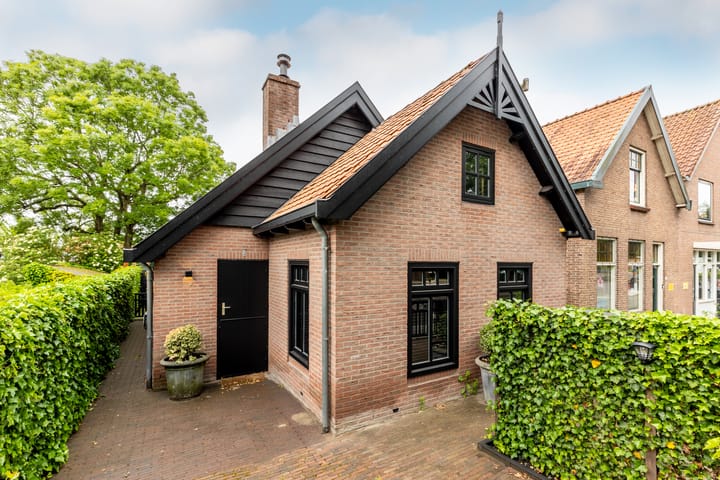 Foto 37 van Kerkplein 16