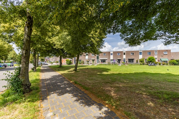 Foto 9 van Oenemastate 16