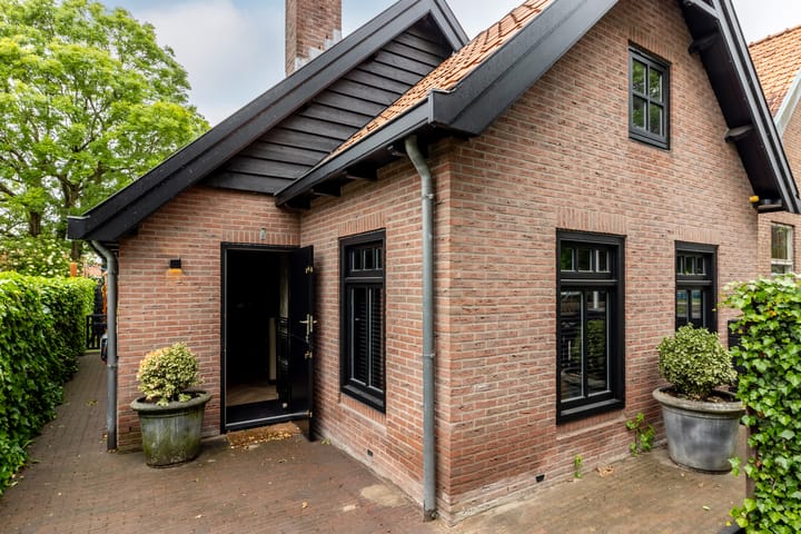 Foto 32 van Kerkplein 16