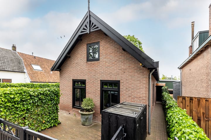 Foto 33 van Kerkplein 16