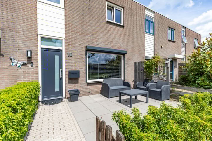 Foto 12 van Oenemastate 16