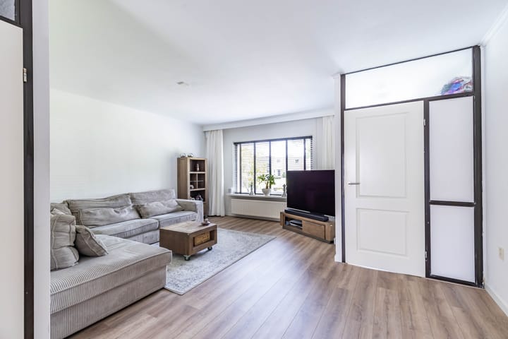 Foto 18 van Oenemastate 16