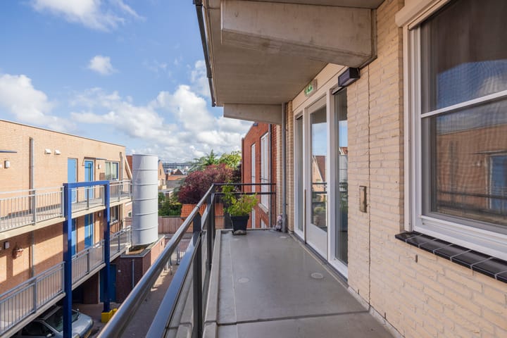 Foto 7 van Floralisplein 49