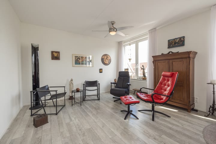 Foto 20 van Floralisplein 49