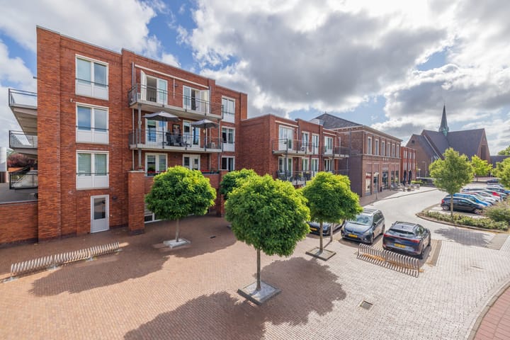 Foto 29 van Floralisplein 49