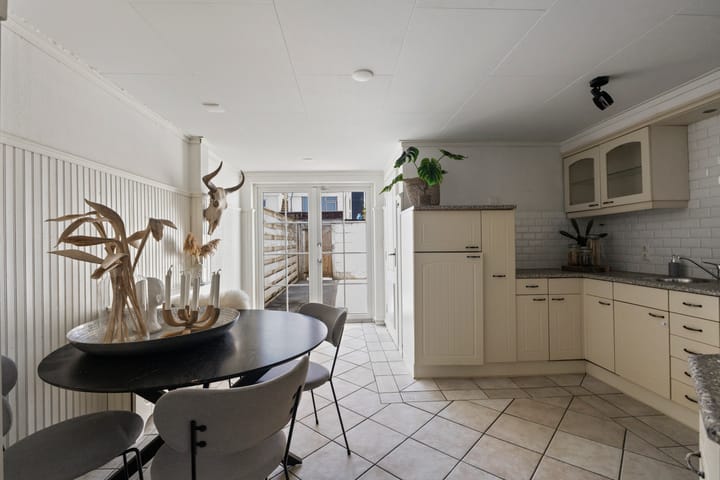 Foto 14 van Diaconiestraat 18