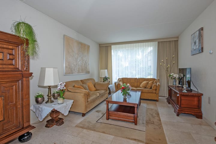 Foto 8 van Castorweg 4