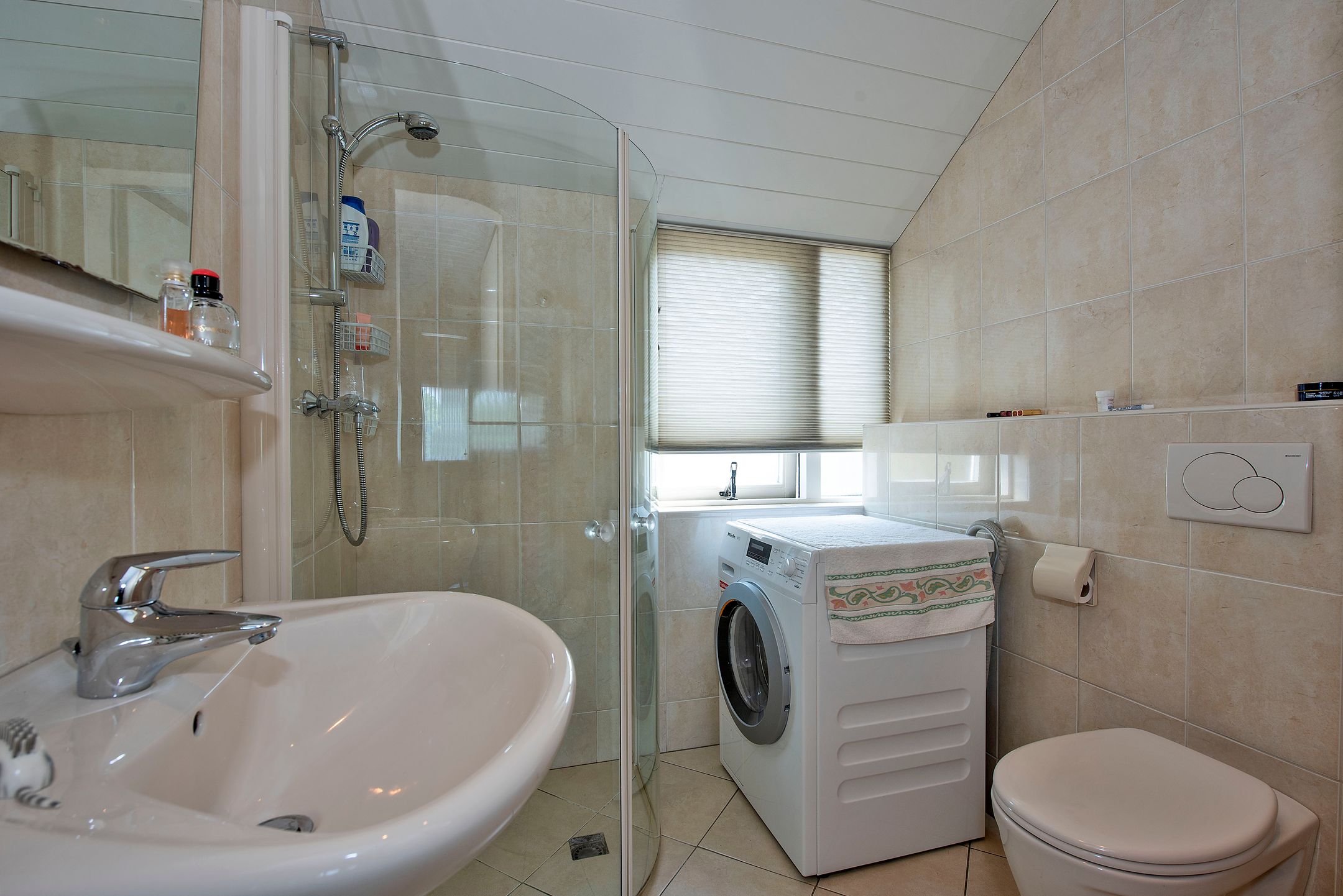 Foto 21 van Castorweg 4