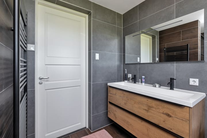 Photo 46 of Woude 36-D