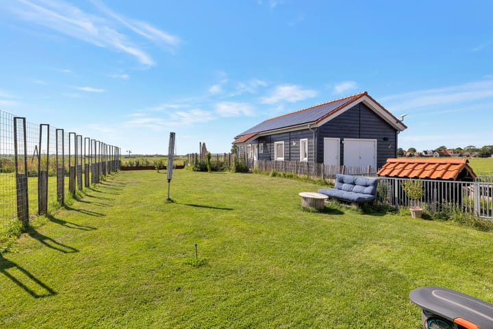 Photo 65 of Woude 36-D