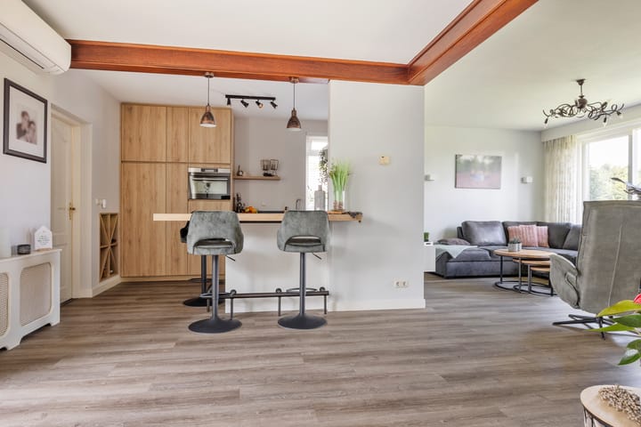 Foto 8 van Molenstraat 75