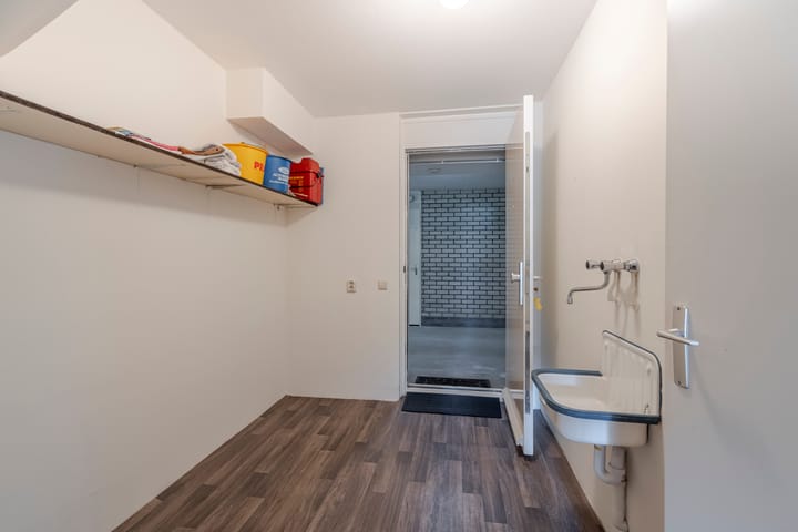 Photo 28 of Buitendams 65