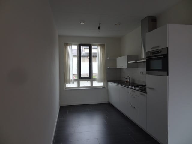 Foto 3 van Nuenenseweg 2-L