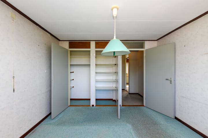 Foto 15 van Zuideinde 215