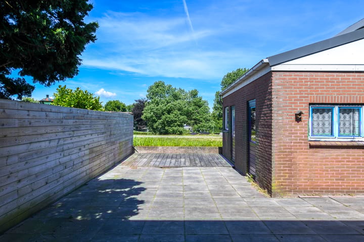 Foto 25 van Zuideinde 215