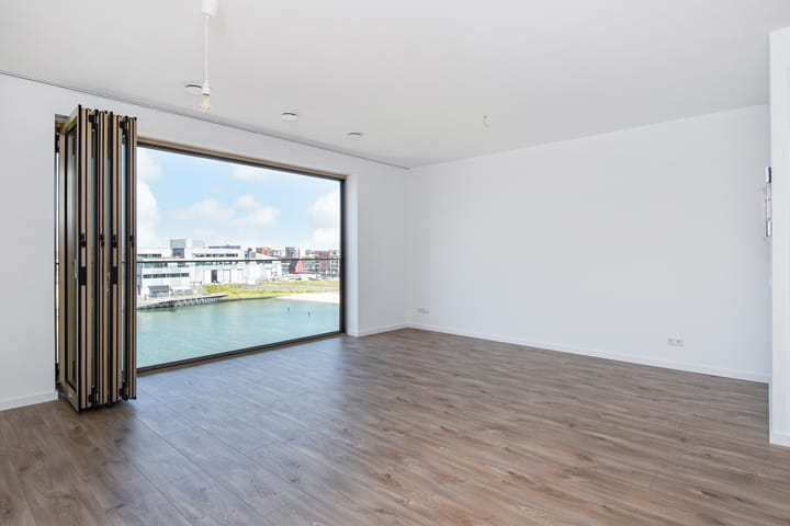 Foto 24 van Hellingkade 86