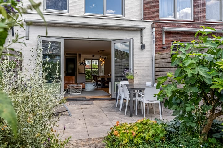 Foto 3 van Gilbert Bécaudstraat 19