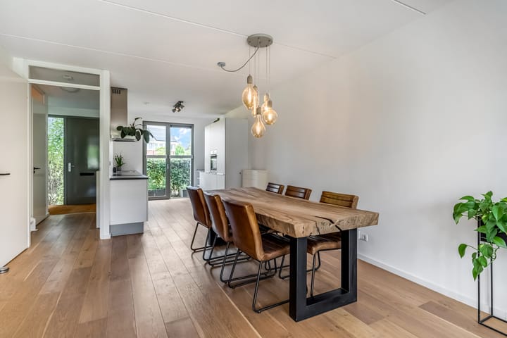 Foto 12 van Gilbert Bécaudstraat 19