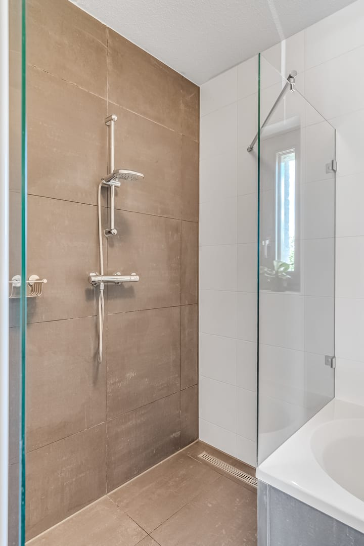 Foto 26 van Gilbert Bécaudstraat 19