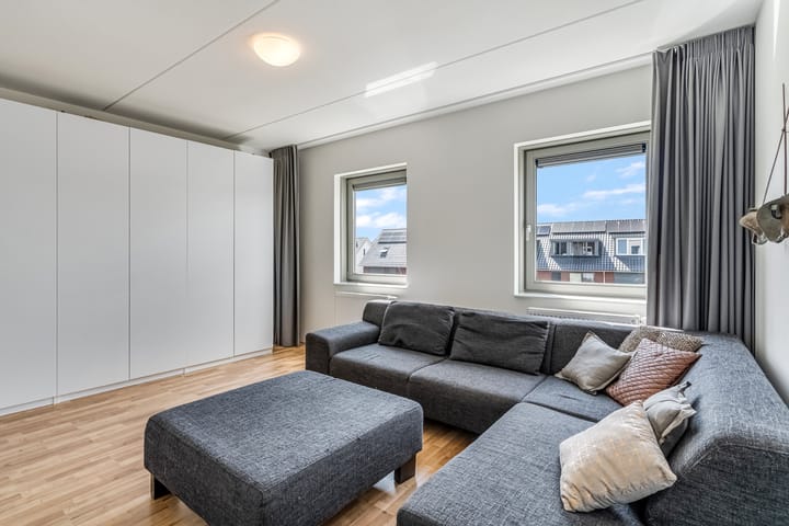 Foto 38 van Gilbert Bécaudstraat 19