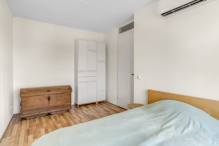 Foto 41 van Gilbert Bécaudstraat 19