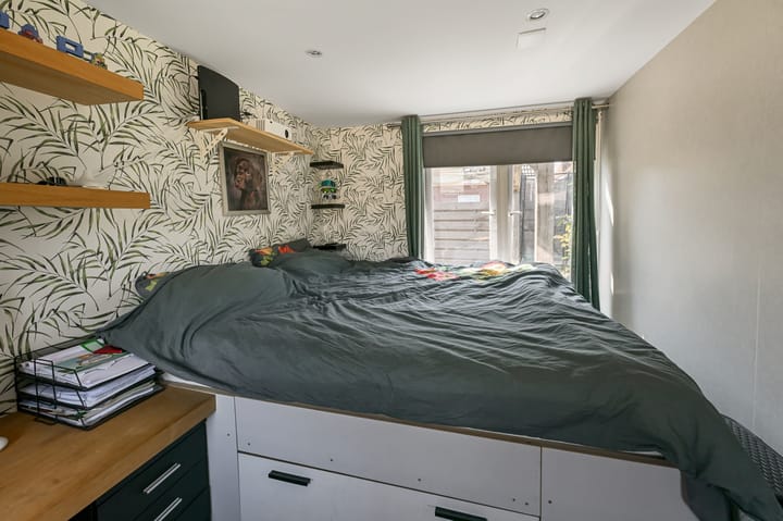 Foto 20 van Kalf R 5-ROOD